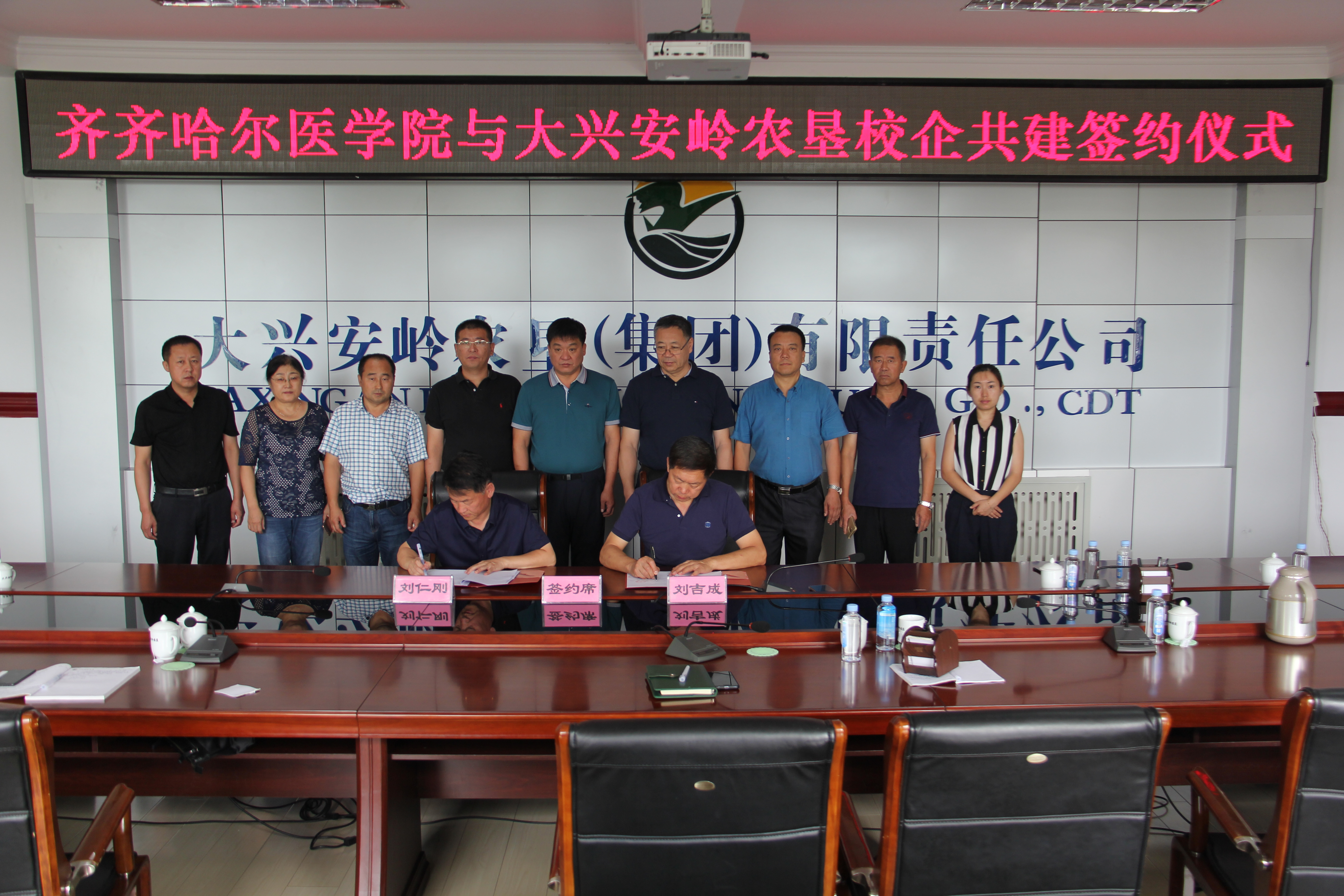 照片 303.jpg 照片 303.jpg